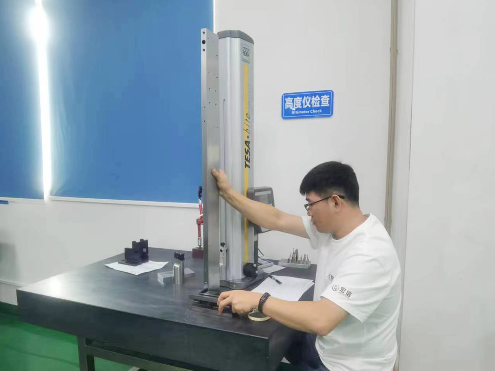 bending thin sheet metal